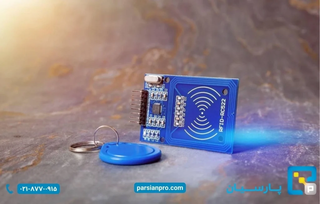 فناوری RFID چیست؟ (بررسی کاربردها، مزایا و آینده شگفتانگیز آن در ایران) 1 فناوری RFID چیست؟ بررسی کاربردها، مزایا و آینده آن در ایران